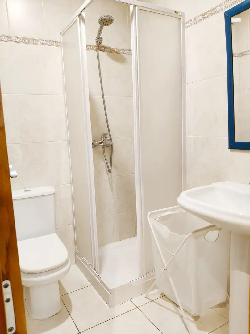 Bany de Pis de lloguer en Las Palmas de Gran Canaria amb Terrassa i Moblat