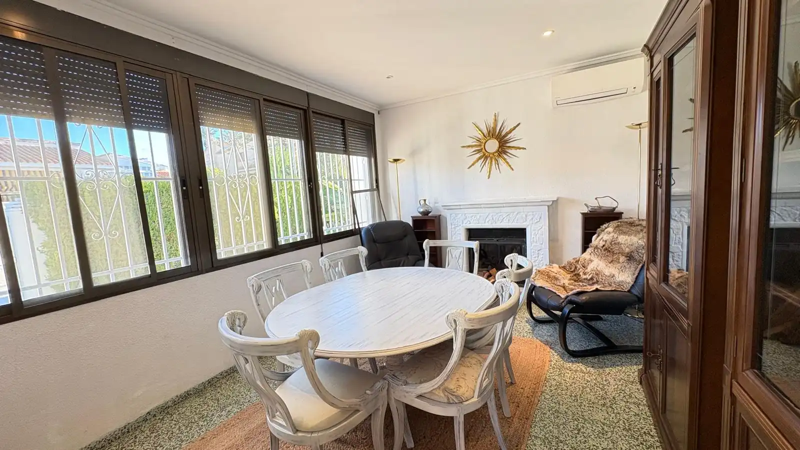 Dining room of Houses for sale in L'Eliana  with Air Conditioner, Terrace and Storage room