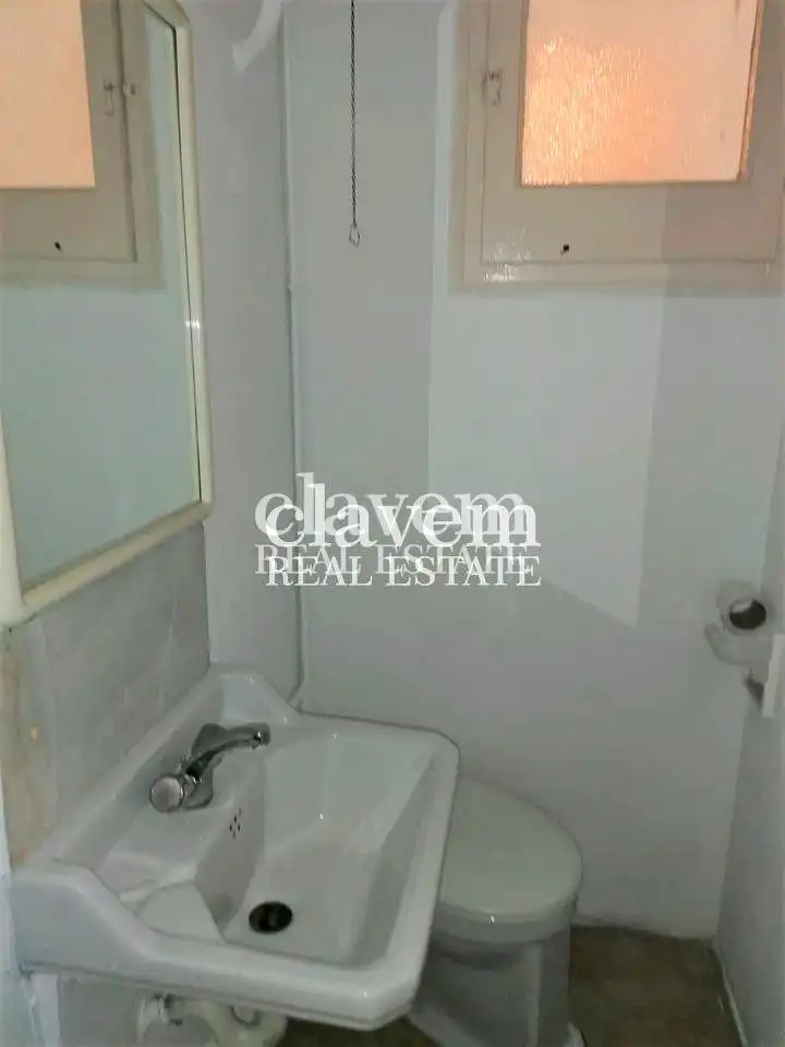 Badezimmer von Gebäude zum Verkauf in Barcelona