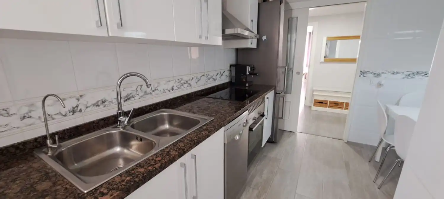 Cocina de Piso en venta en Castellón de la Plana / Castelló de la Plana con Aire acondicionado, Calefacción y Terraza