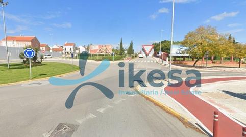 Foto 4 de Casa adosada en venta en Calle San Lucar la Mayor, 10, Centro, Bormujos