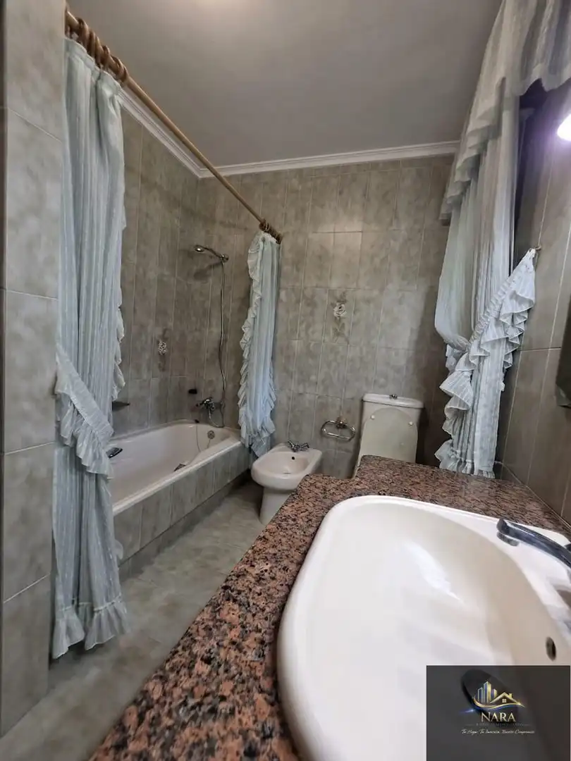 Bathroom of Houses for sale in Torrelavega   with Heating, Private garden and Parquet flooring