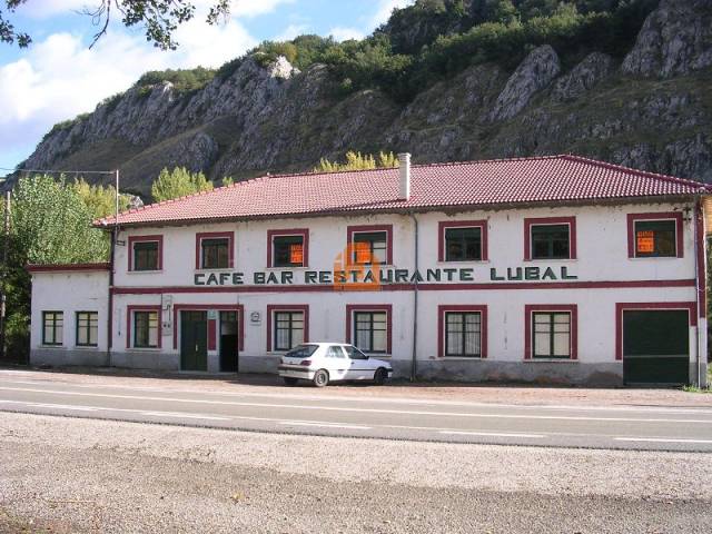 Local comercial en Venta en Real en La Pola de Gordón