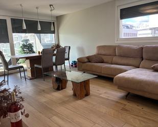 Living room of Flat to rent in  Pamplona / Iruña  with Heating, Parquet flooring and Terrace