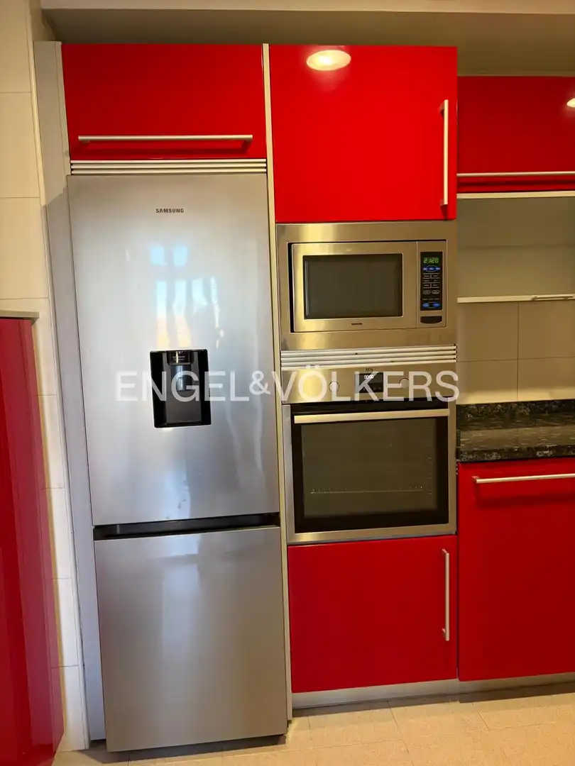 Kitchen of Flat for rent in Madrid  with Air Conditioner, Heating and Parquet flooring