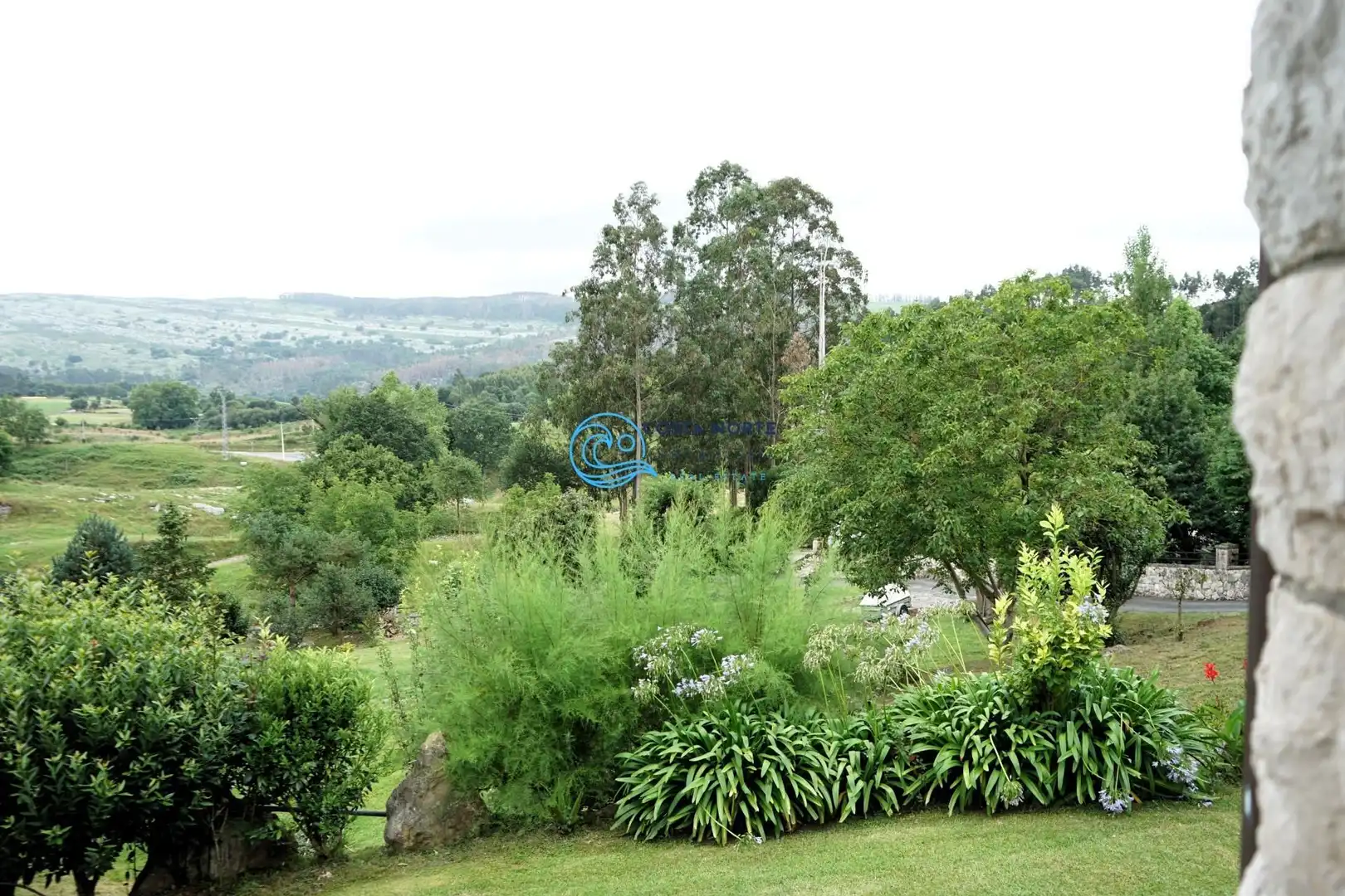 Jardín de Casa o chalet en venta en Reocín con Trastero y Amueblado