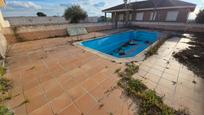 Swimming pool of House or chalet for sale in Palomeque  with Private garden, Storage room and Swimming Pool