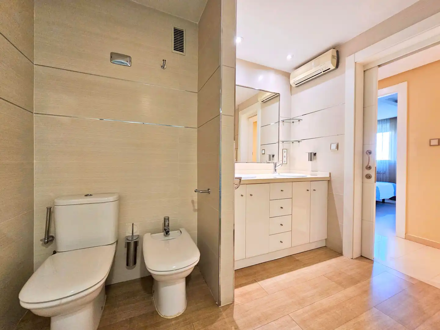 Baño de Piso en venta en Cartagena con Aire acondicionado, Calefacción y Trastero