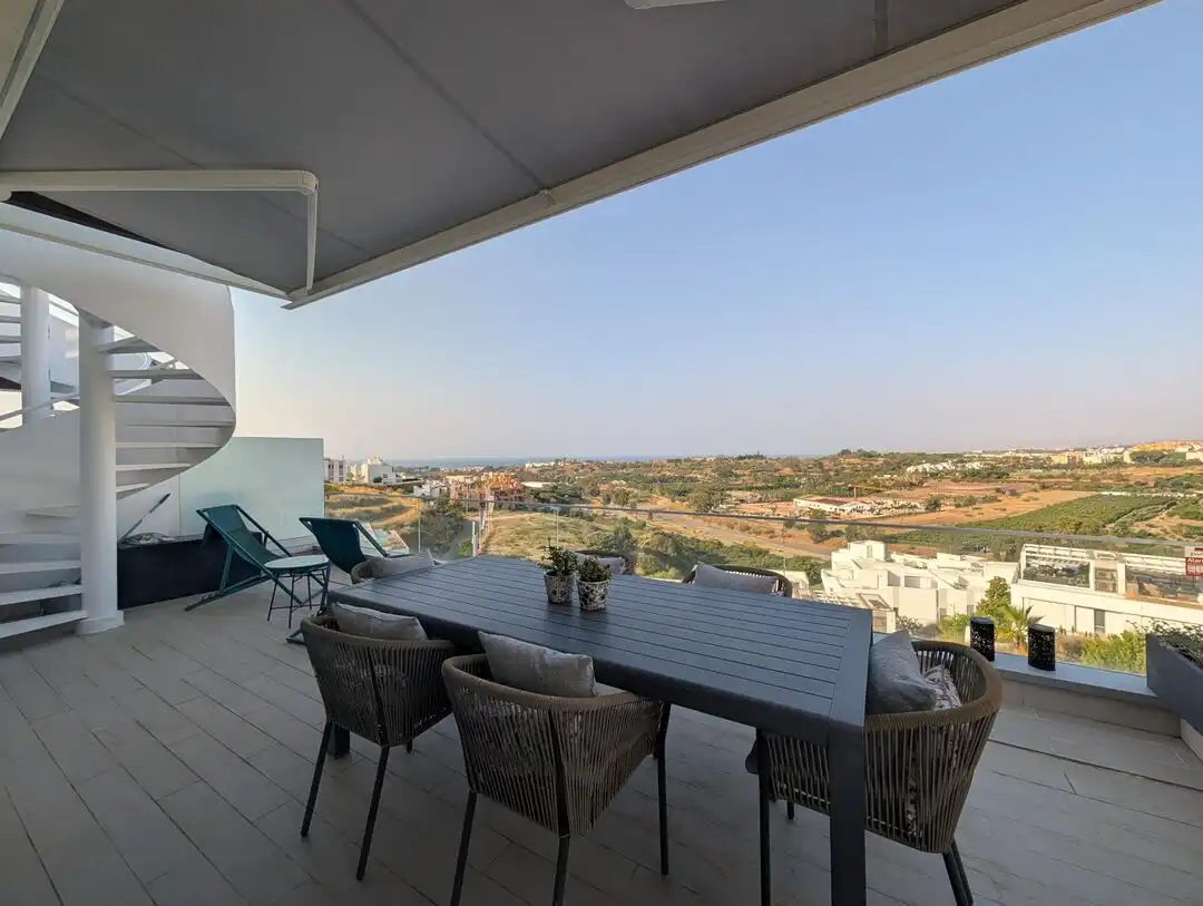 Terrace of Attic for rent in Estepona  with Air Conditioner, Heating and Private garden