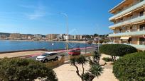 Vista exterior de Apartament en venda en L'Escala amb Terrassa