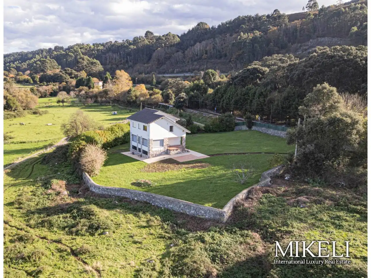 Houses for sale in Llanes  with Heating, Private garden and Terrace