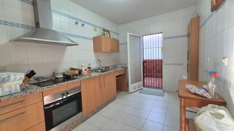 Foto 4 de Casa adosada en venda a Talavera la Real, Badajoz