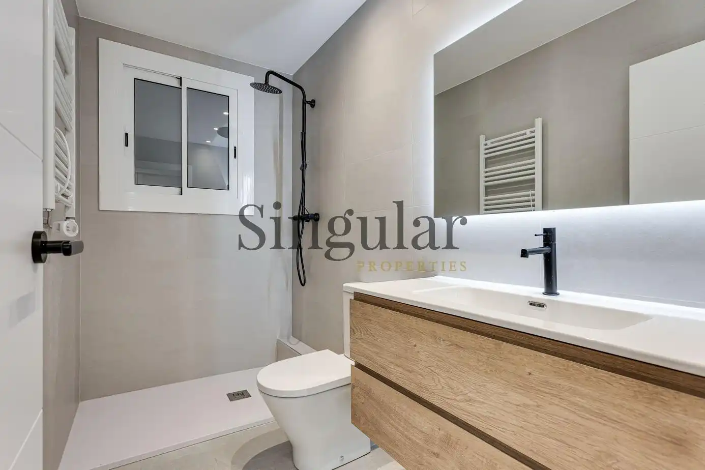 Baño de Piso en venta en Barcelona con Aire acondicionado, Calefacción y Parquet