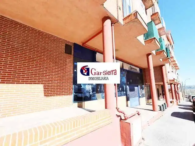 Vista exterior de Local en venda en Ciempozuelos