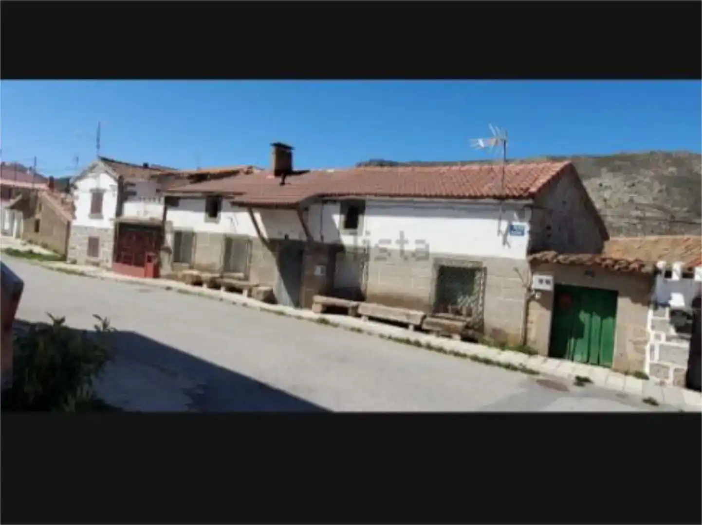 Exterior view of Flat for sale in Mengamuñoz