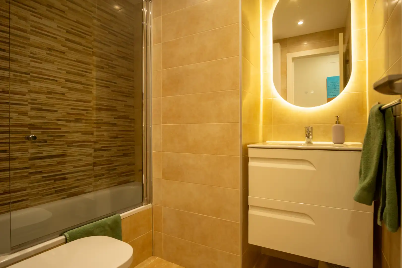 Baño de Piso en venta en  Palma de Mallorca con Aire acondicionado, Calefacción y Parquet