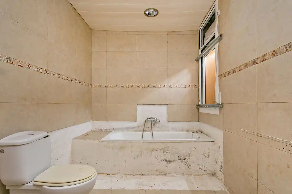 Bany de Casa o xalet en venda en Vacarisses amb Jardí privat