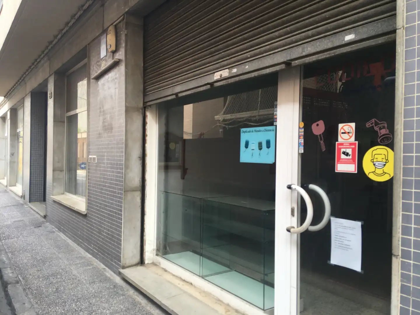 Local comercial en alquiler en Eixample Sud – Migdia, imagen 2