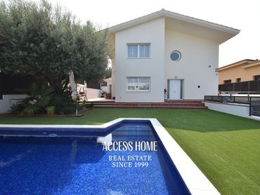 Villa con piscina in vendita a Alella