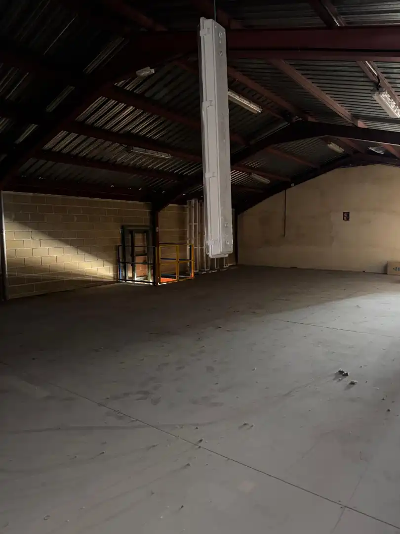 Nave industrial de alquiler en Becerril de la Sierra con Calefacción