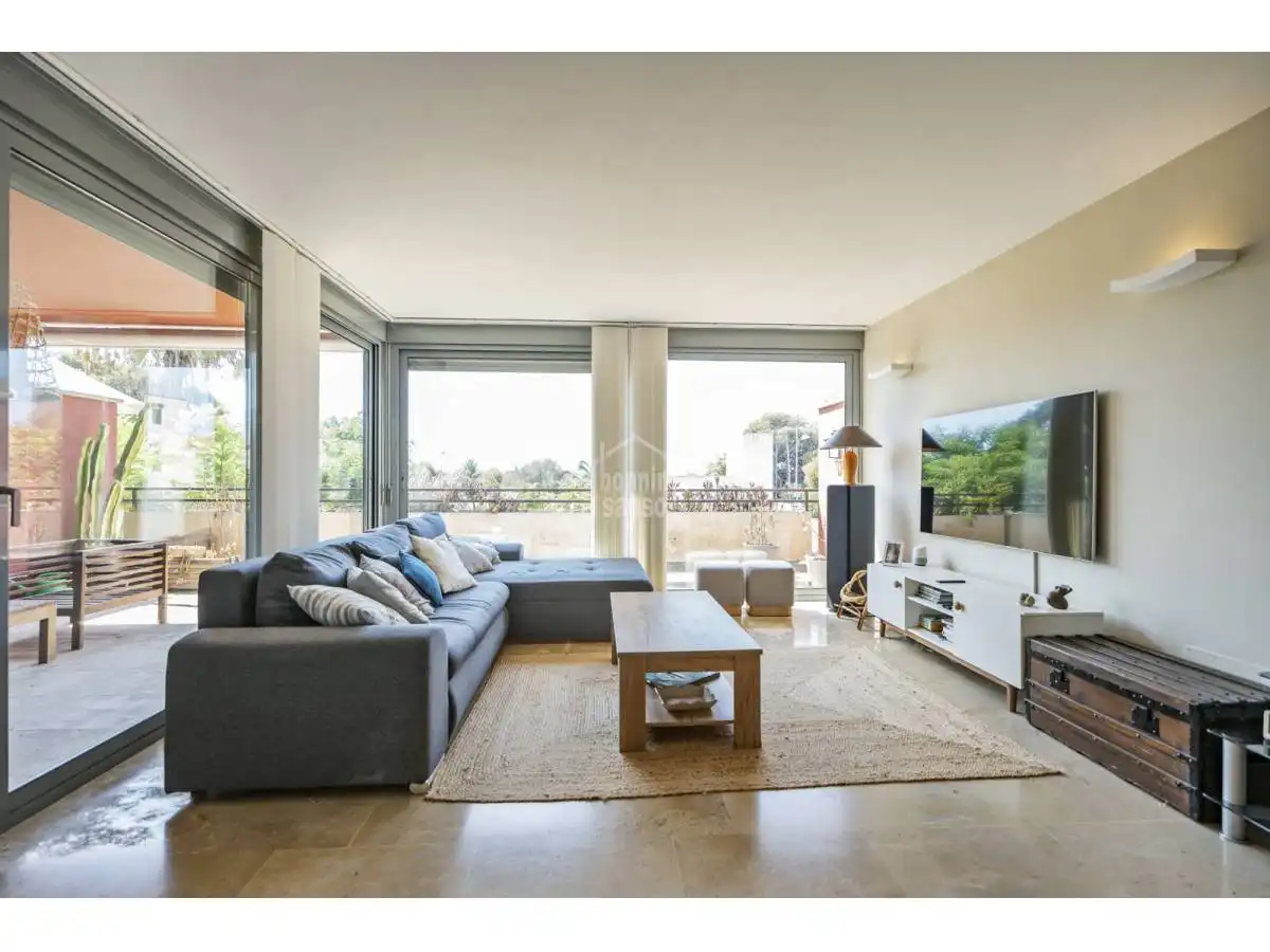 Sala de estar de Apartamento en venta en Ciutadella de Menorca con Calefacción, Terraza y Piscina