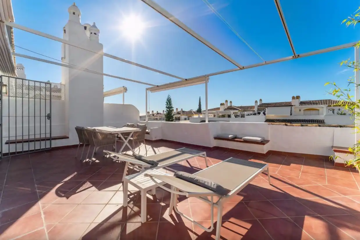 Terrassa de Dúplex en venda en Marbella amb Aire condicionat, Calefacció i Jardí privat