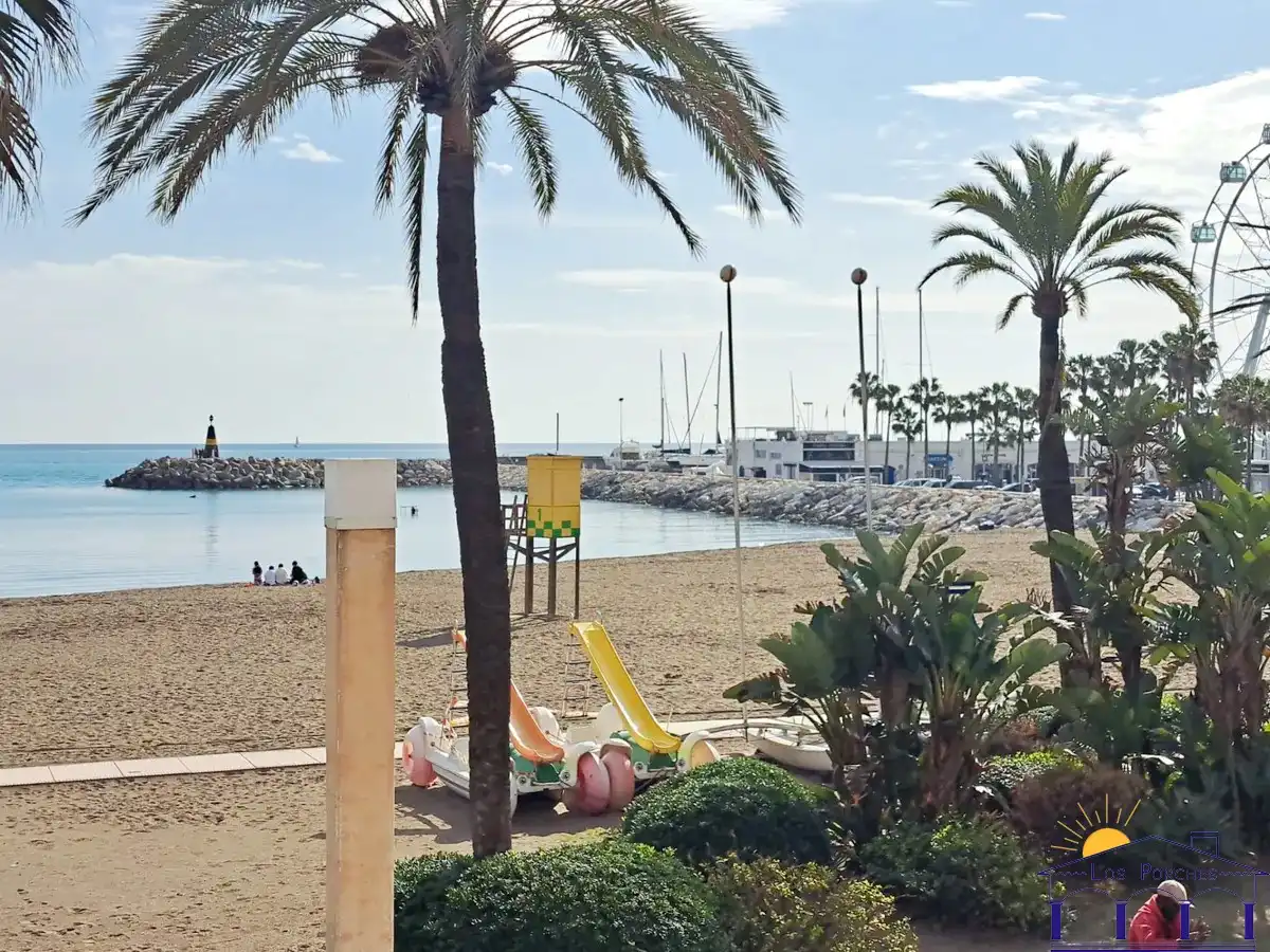 Vista exterior de Estudio en venta en Benalmádena con Aire acondicionado, Calefacción y Terraza