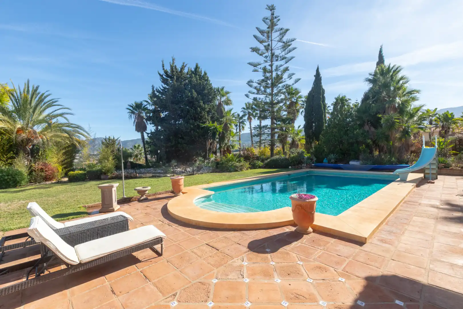 Jardín de Casa o chalet en venta en Alhaurín de la Torre con Aire acondicionado, Calefacción y Jardín privado