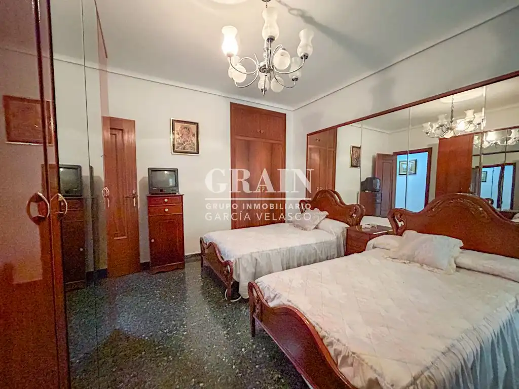 Flat with terrace for sale in Feria, imagen 9