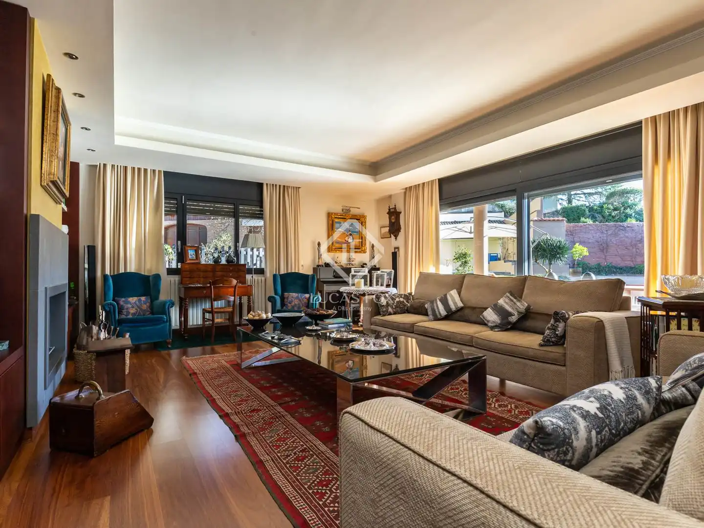 Sala de estar de Casa o chalet en venta en Sant Cugat del Vallès con Aire acondicionado, Calefacción y Jardín privado