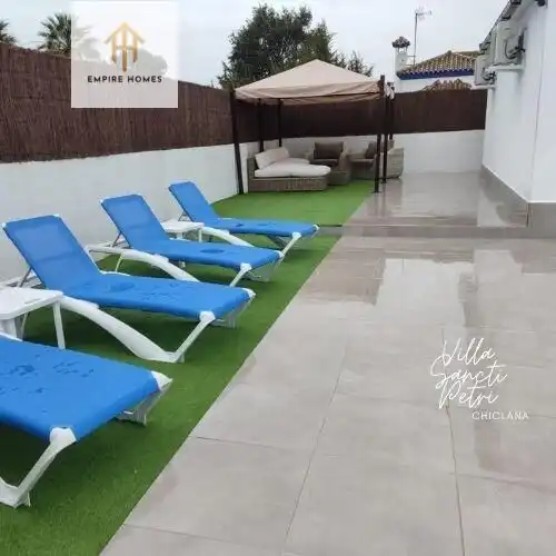 Terraza de Casa o chalet de alquiler en Chiclana de la Frontera con Aire acondicionado, Trastero y Piscina