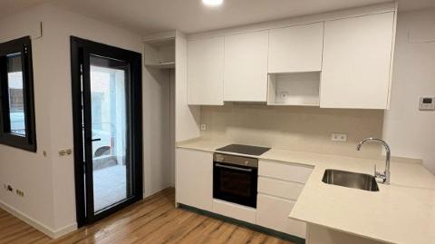 Foto 2 de Piso en venta en Avinguda de la Constitució, 145, Centre, Barcelona