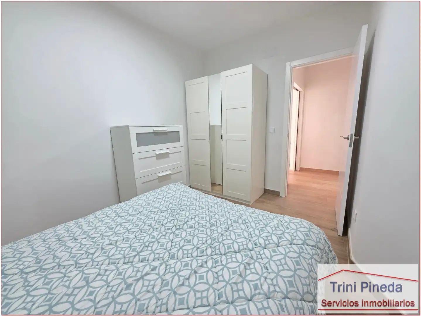 Bedroom of Flat for rent in Sevilla  with Furnished, Oven and Washing machine