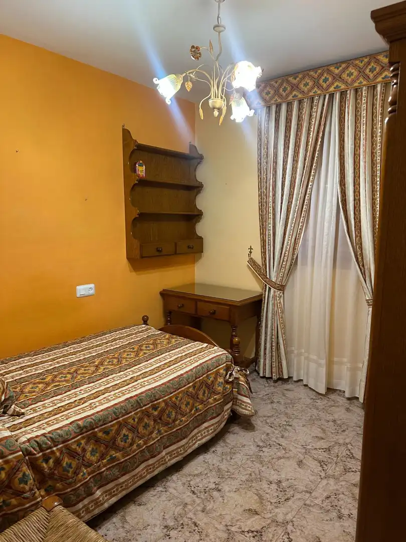 Dormitori de Casa adosada en venda en Urrácal amb Terrassa, Traster i Moblat