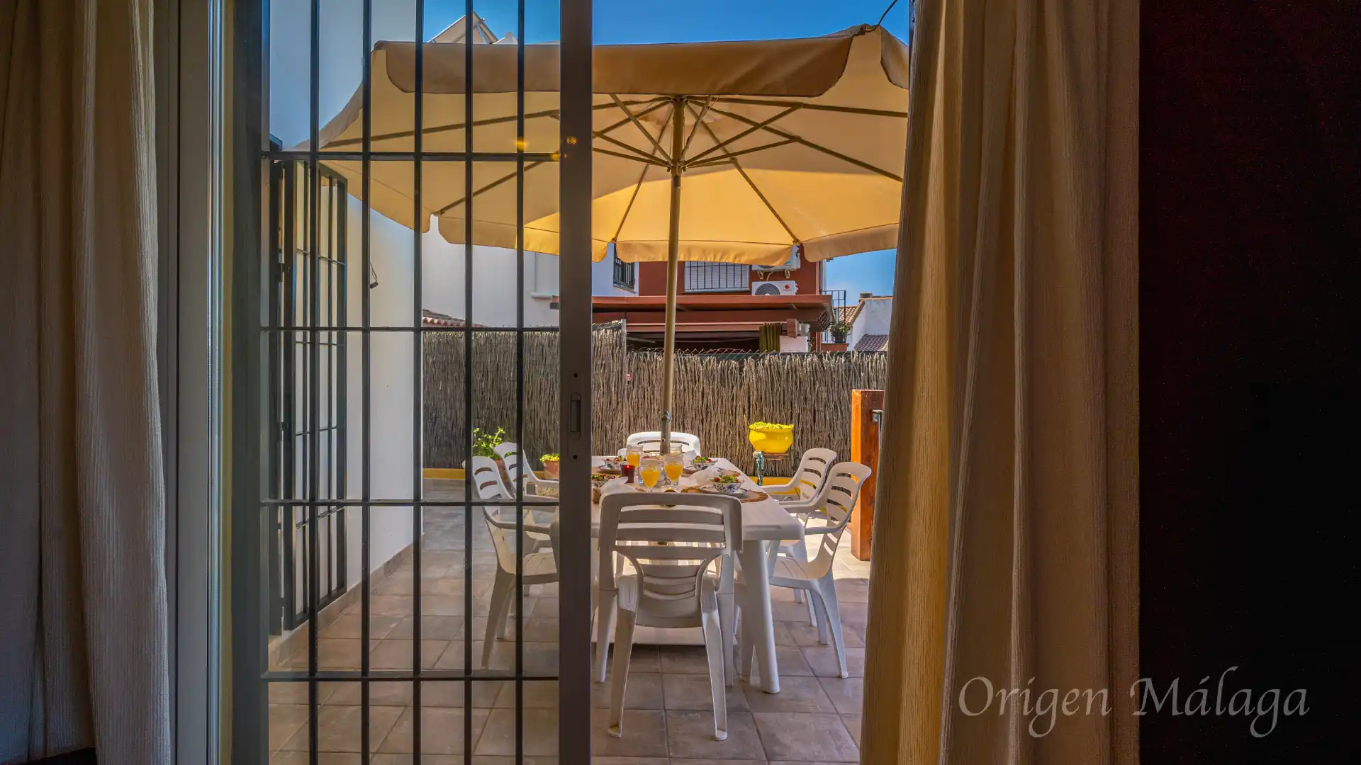 Terraza de Casa adosada en venta en Vélez-Málaga con Calefacción, Jardín privado y Terraza