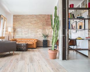 Sala d'estar de Apartament de lloguer en  Barcelona Capital amb Aire condicionat, Calefacció i Parquet