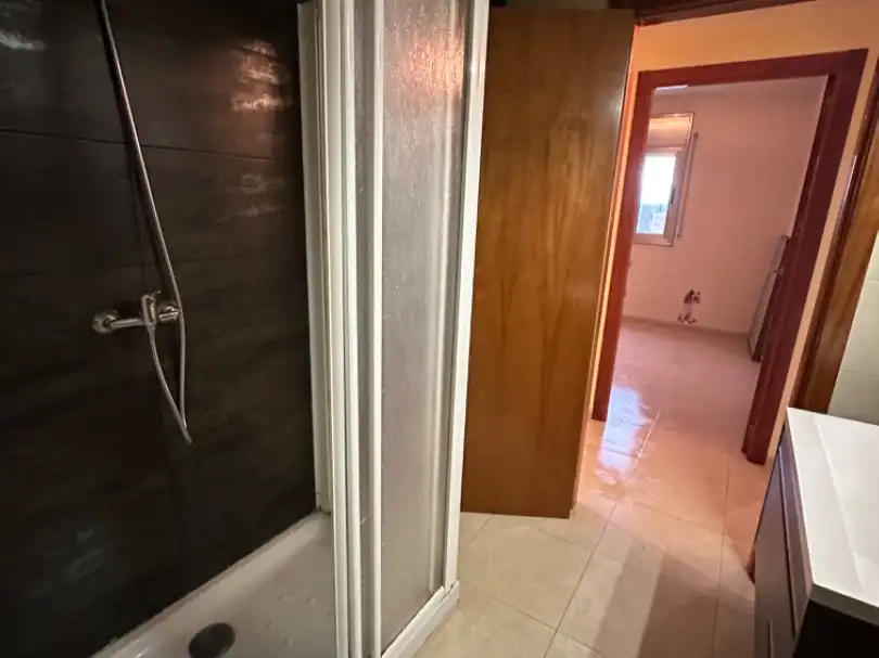 Flat with lift for sale in Avinguda de les Goles de l'Ebre 95, imagen 4