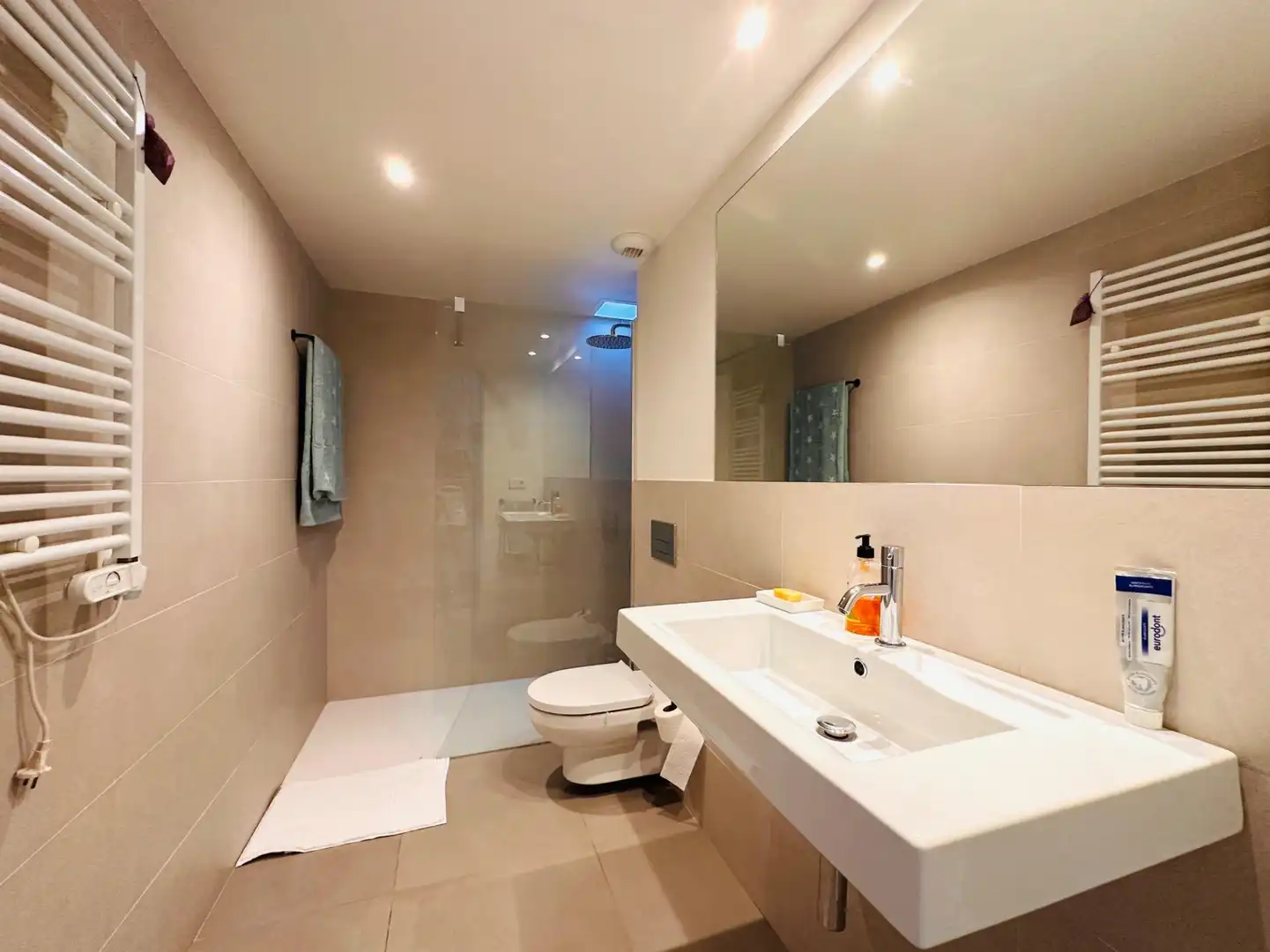 Bathroom of Detached homes for sale in Palamós  with Air Conditioner, Heating and Terrace