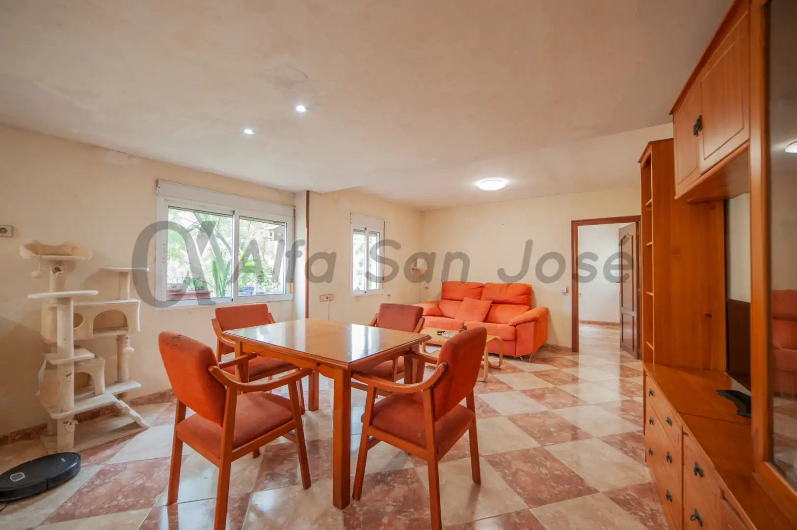 Living room of Flat for sale in Sevilla  with Furnished and Oven