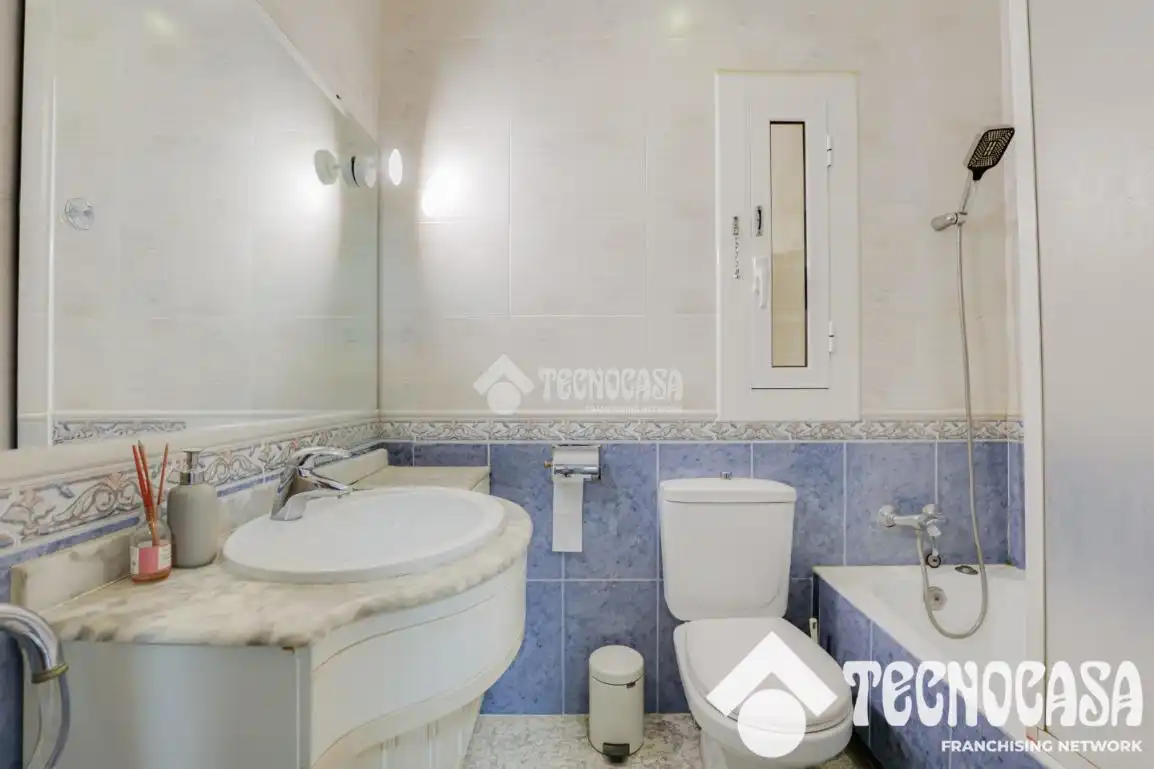 Badezimmer von Wohnung zum Verkauf in Barcelona