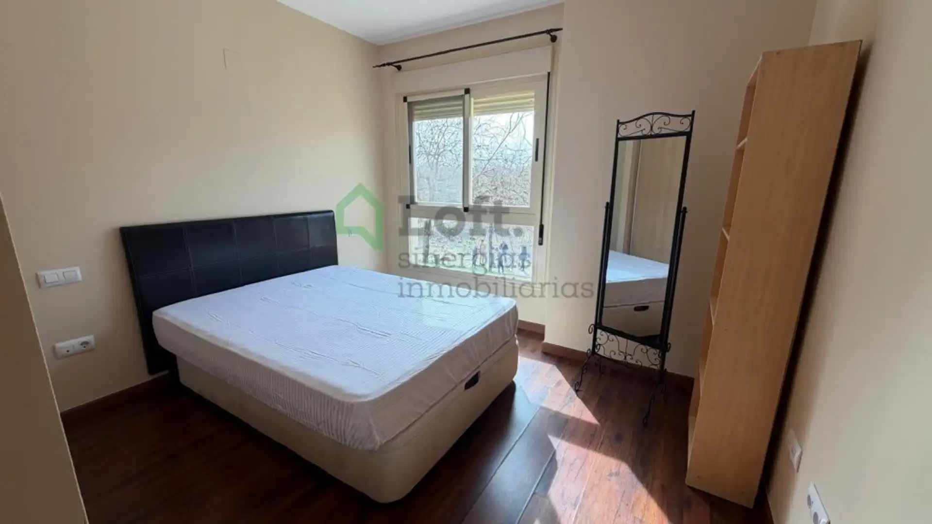 Bedroom of Apartments for sale in Badajoz Capital