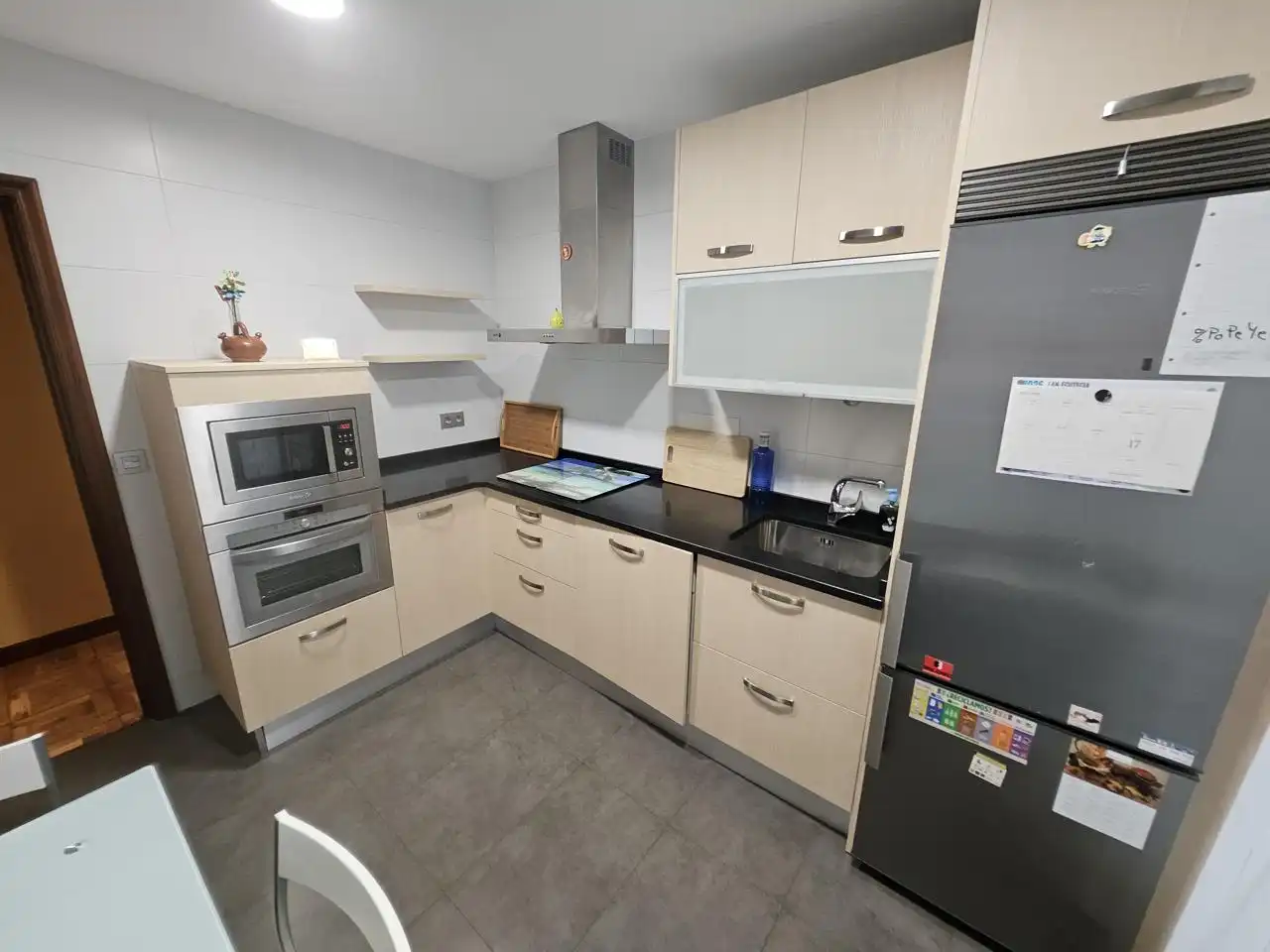 Cocina de Piso en venta en Burlada / Burlata con Calefacción, Parquet y Balcón