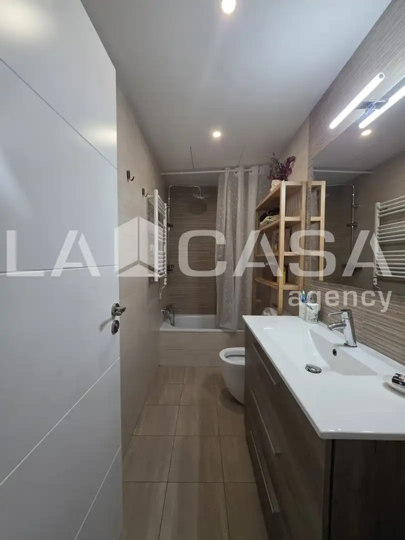 Badezimmer von Dachboden zum Verkauf in Barcelona mit Terrasse