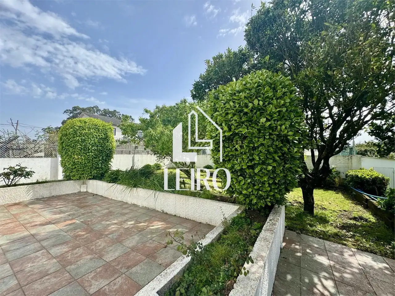 Vista exterior de Casa o chalet en venta en A Illa de Arousa  con Calefacción, Jardín privado y Parquet