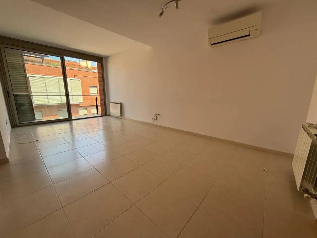 Dúplex en venta en Vilanova del Vallès con Aire acondicionado, Calefacción y Terraza
