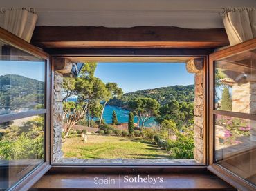 Casa amb jardí en venda a Carrer Sa Punta Negra 15