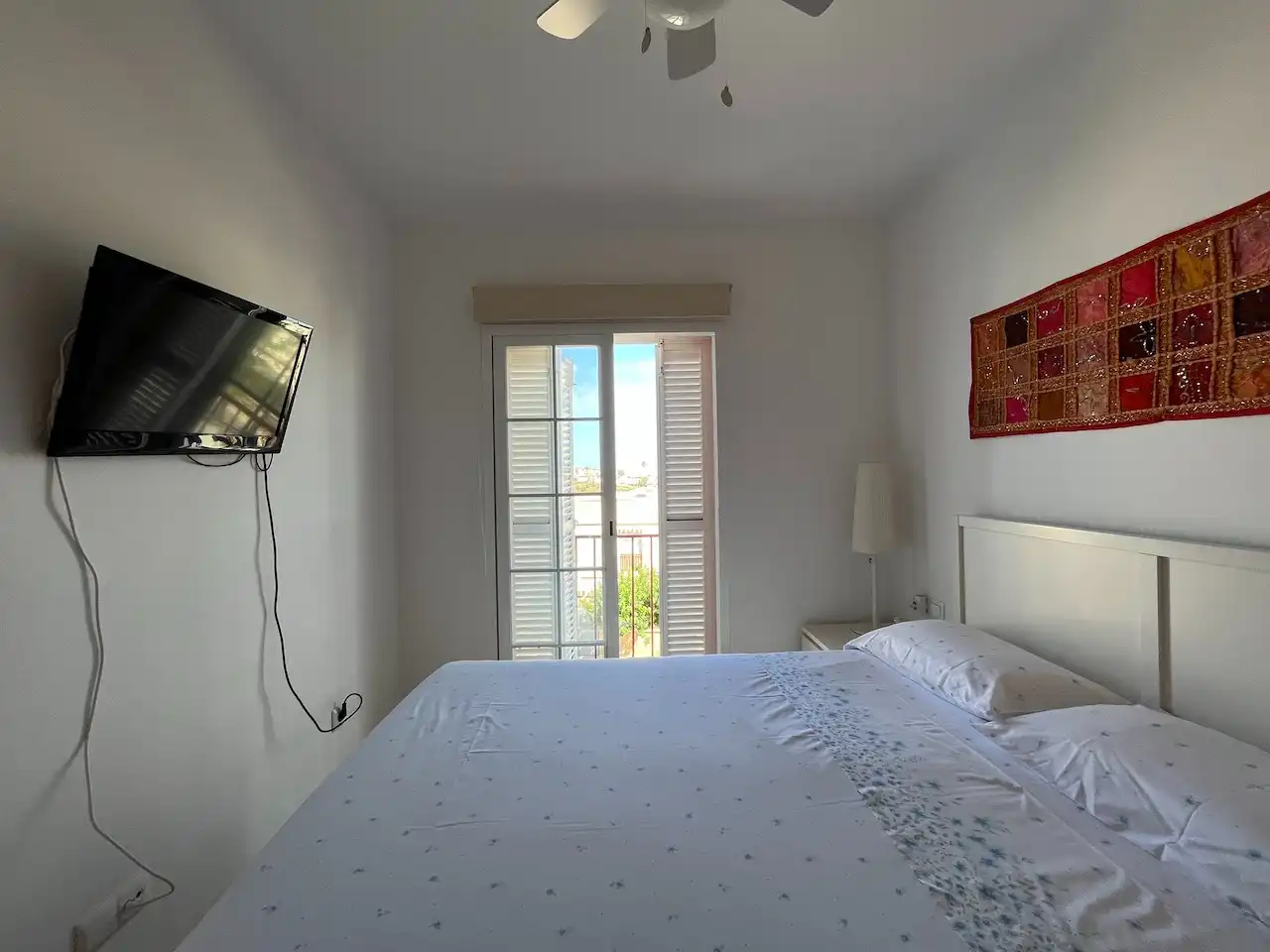 Habitación de Casa adosada en venta en Vélez-Málaga con Aire acondicionado, Calefacción y Jardín privado