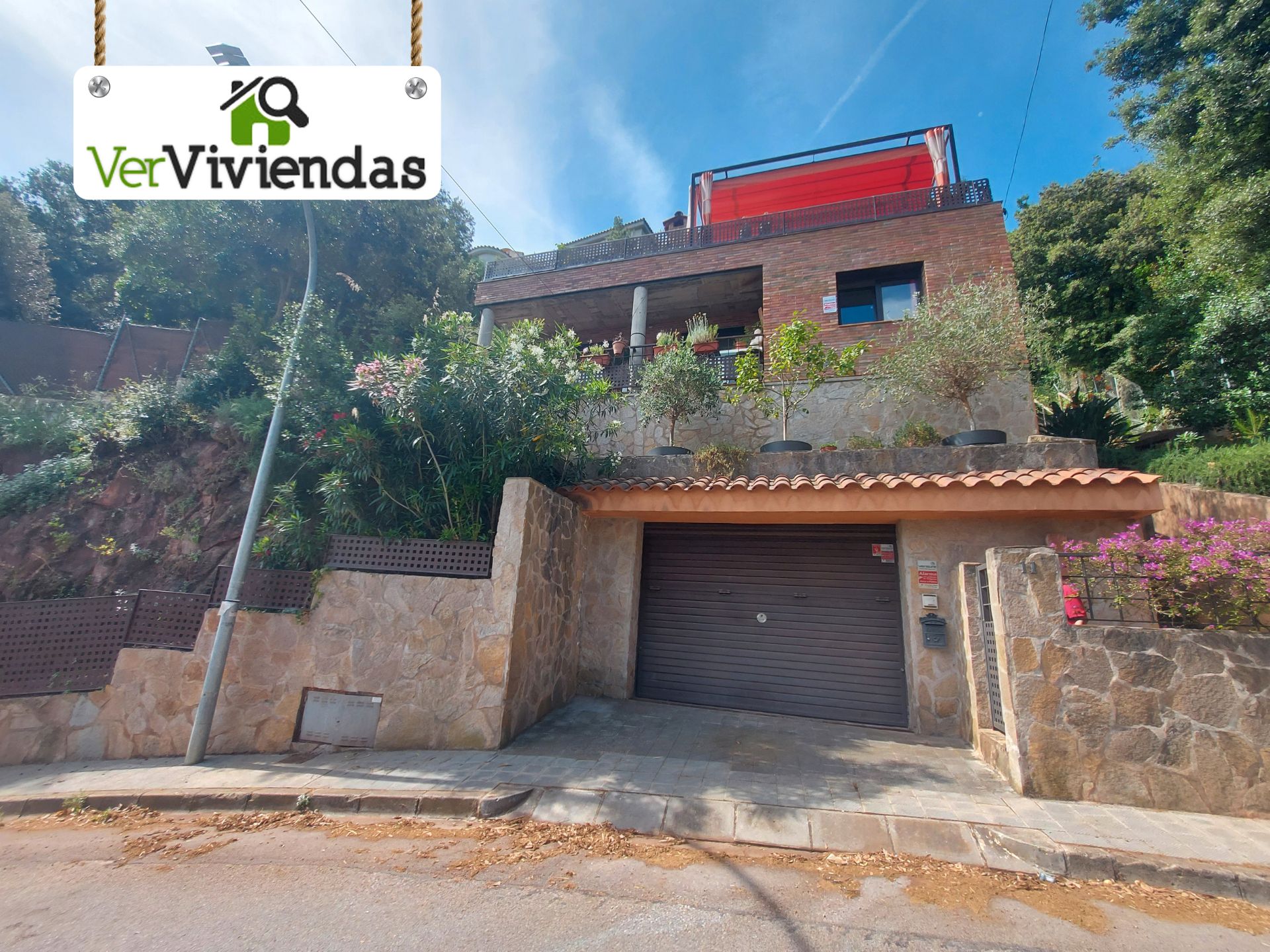 Exterior view of House or chalet for sale in Torrelles de Llobregat  with Air Conditioner, Heating and Private garden