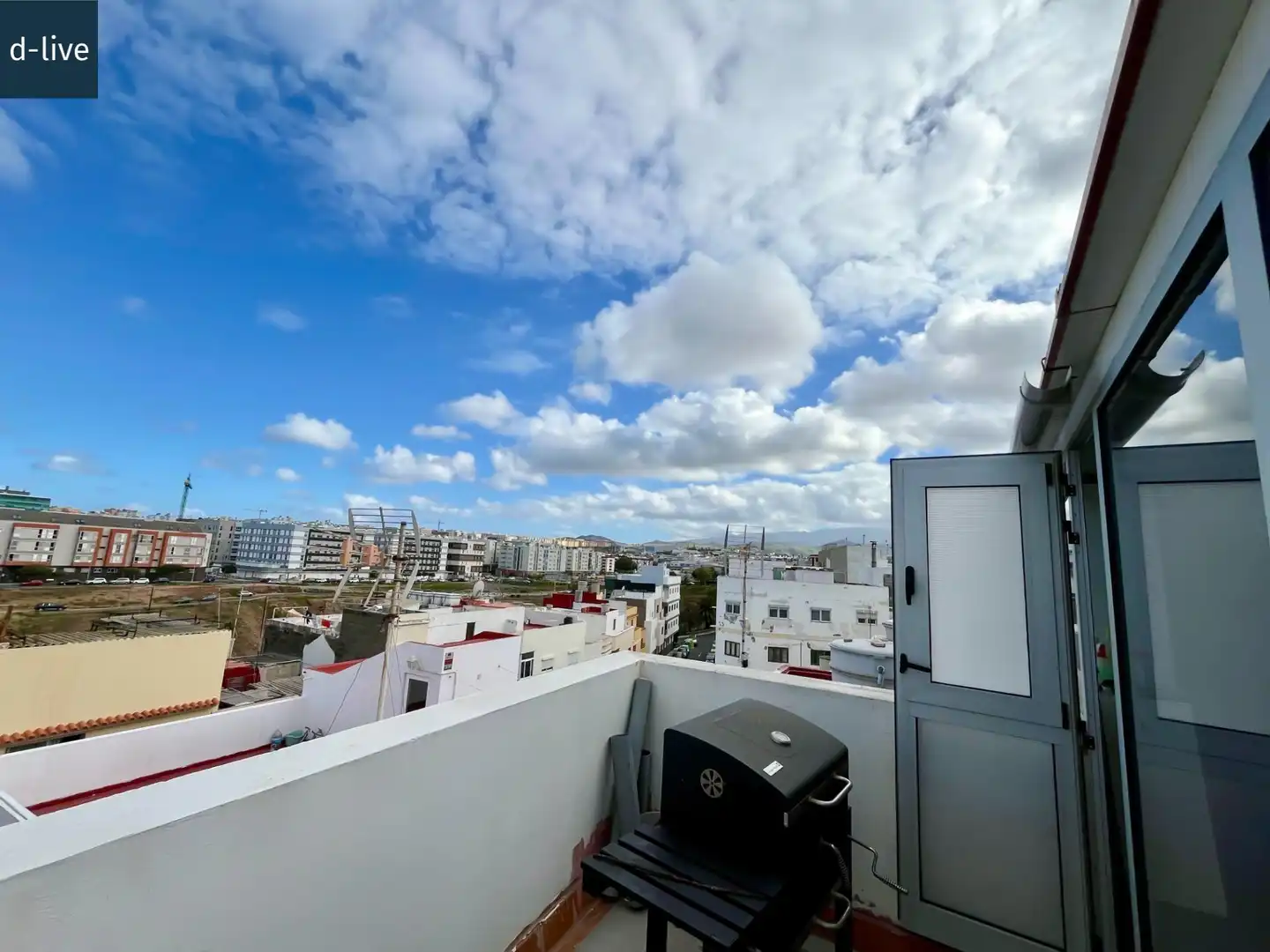 Vista exterior de Ático en venta en Las Palmas de Gran Canaria con Terraza