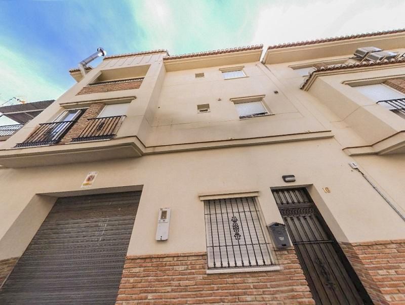 Vista exterior de Casa o xalet en venda en Motril amb Terrassa